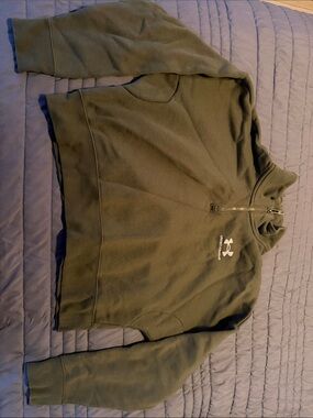 Under Armour women’s Olive Green Half-Zip Fleece Pullover